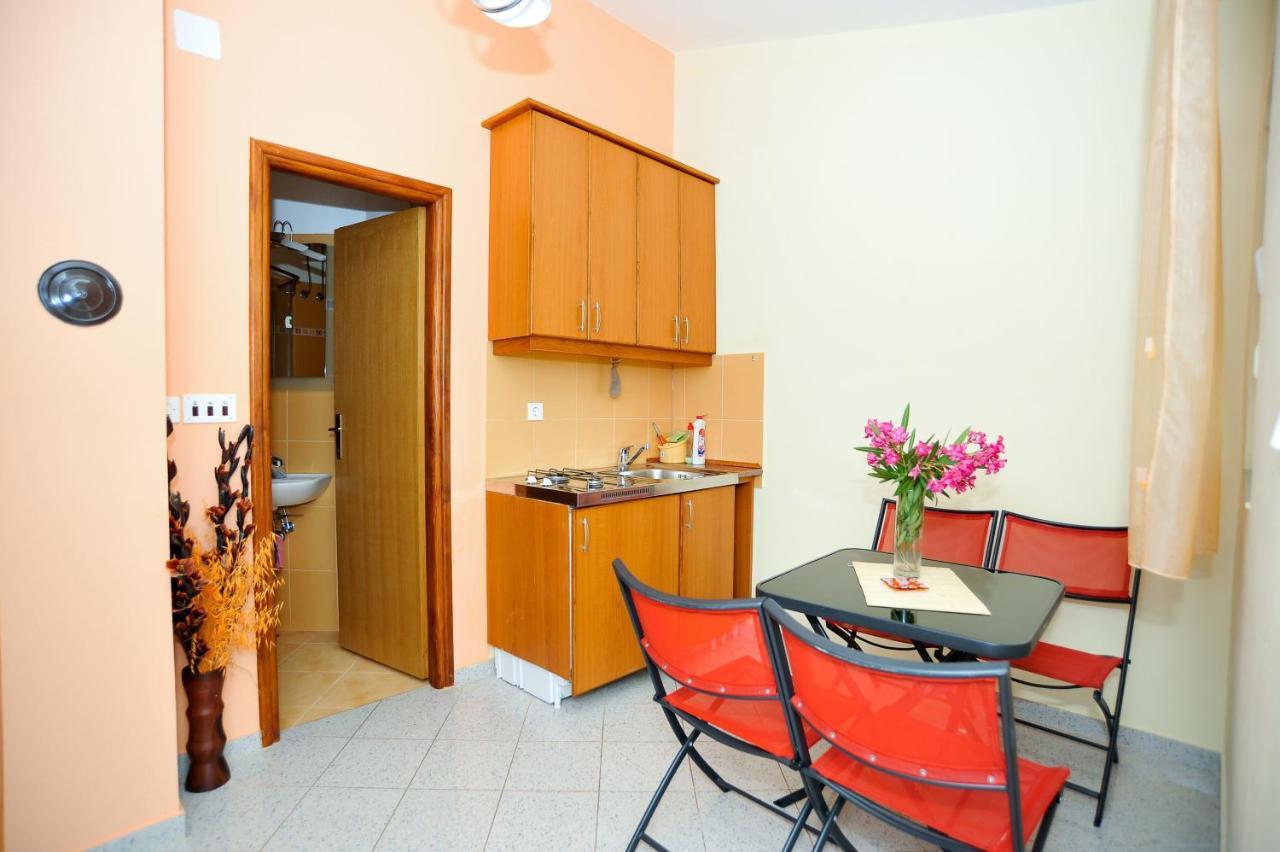 Apartments Marina วีร์ ห้อง รูปภาพ