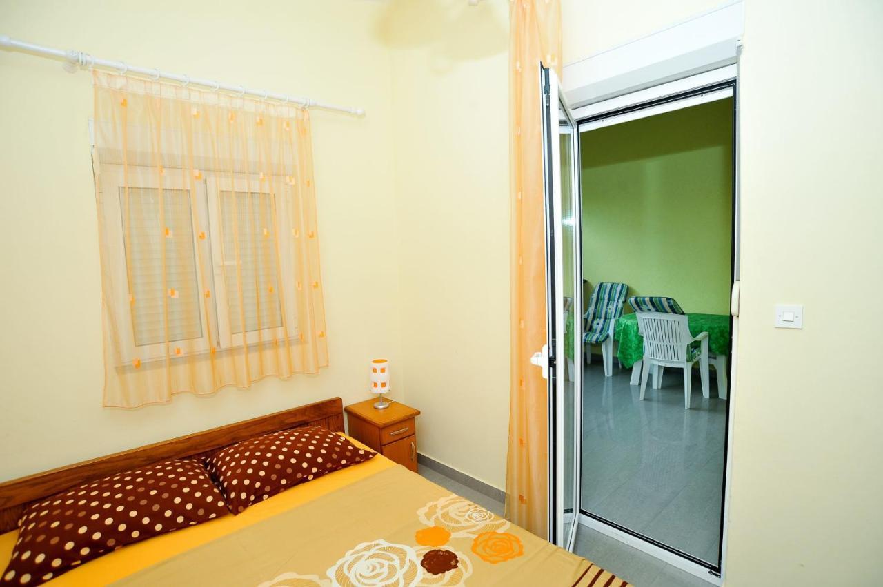 Apartments Marina วีร์ ห้อง รูปภาพ